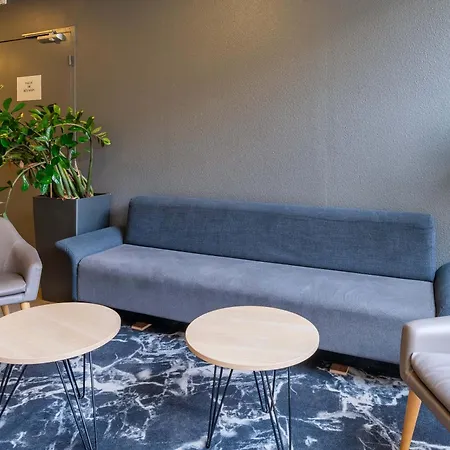 Centre Monplaisir 酒店 2*