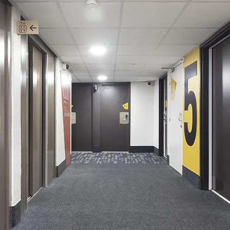 Centre Monplaisir 2*