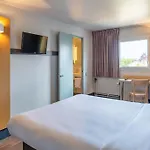 מלון Centre Monplaisir 2*
