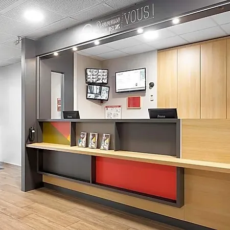 Centre Monplaisir Hotel 2*