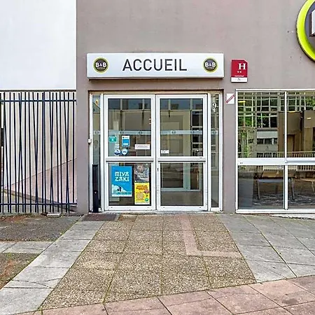 Centre Monplaisir 2*