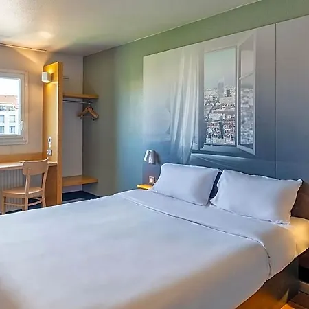 Centre Monplaisir Hotel 2*
