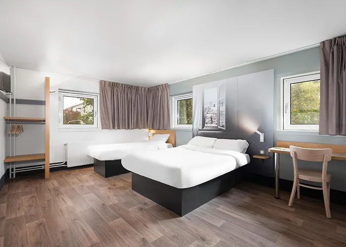 Centre Monplaisir 2*