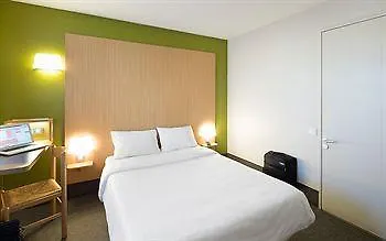 Centre Monplaisir 2*