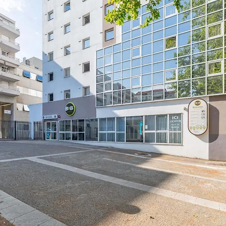 Centre Monplaisir 2* Лион